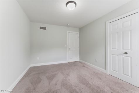 5799 Birmingham Road NE Canton OH 44721