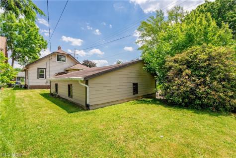 2245 Shunk Avenue Alliance OH 44601