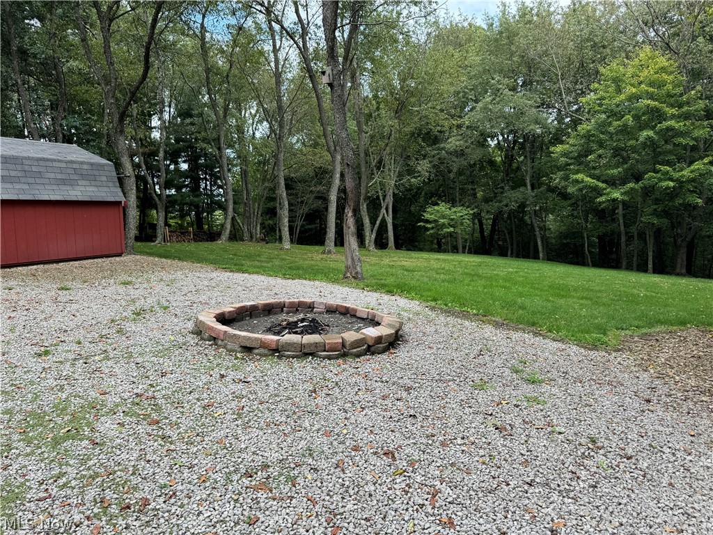 16462 Dunn Road East Liverpool OH 43920