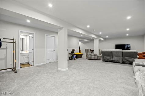 6194 James Drive Lorain OH 44053