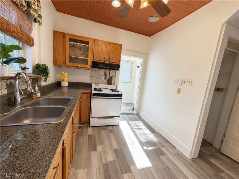 238 Para Avenue Akron OH 44305