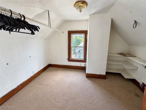 238 Para Avenue Akron OH 44305