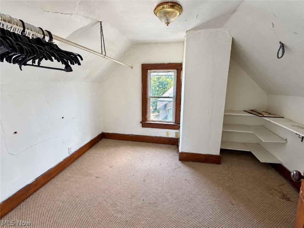 238 Para Avenue Akron OH 44305