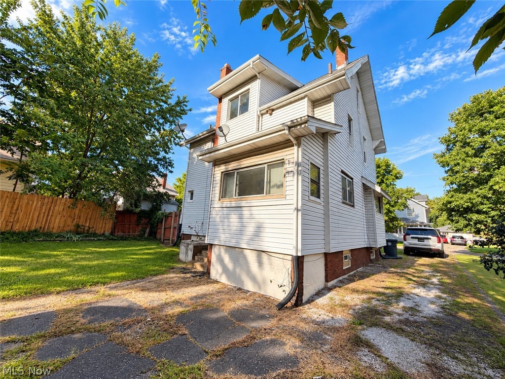 238 Para Avenue Akron OH 44305