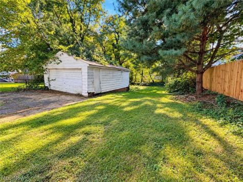 238 Para Avenue Akron OH 44305
