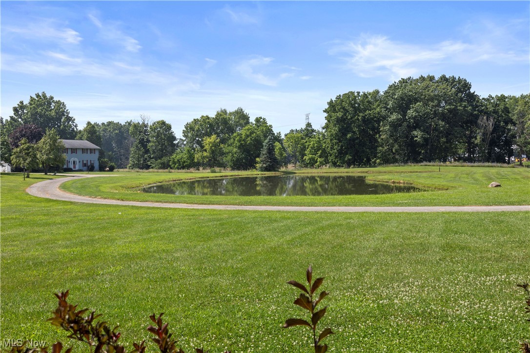 40163 Banks Road Grafton OH 44044