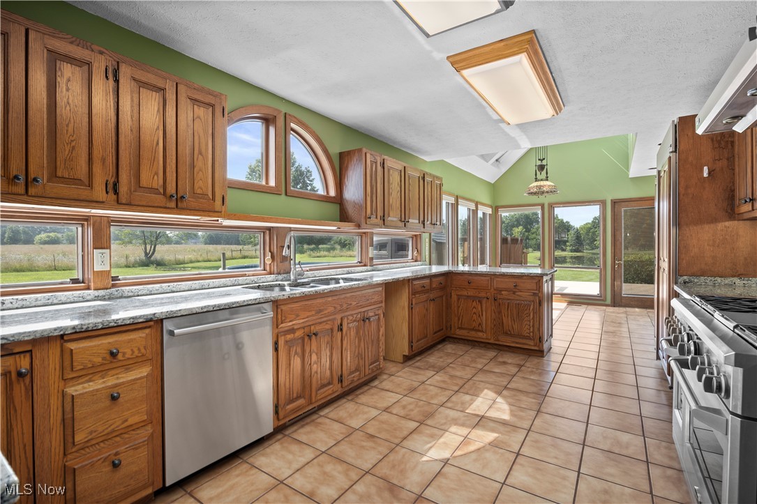 40163 Banks Road Grafton OH 44044