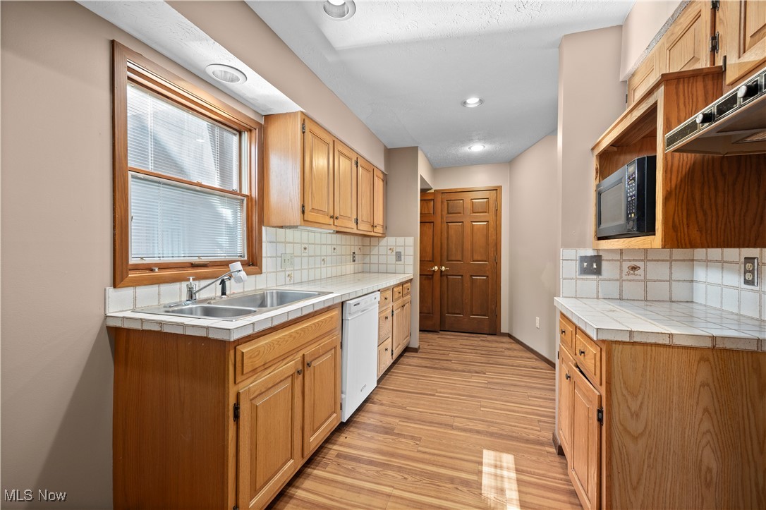 40163 Banks Road Grafton OH 44044