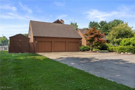 40163 Banks Road Grafton OH 44044