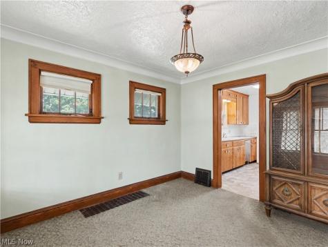 1458 Breiding Road Akron OH 44310