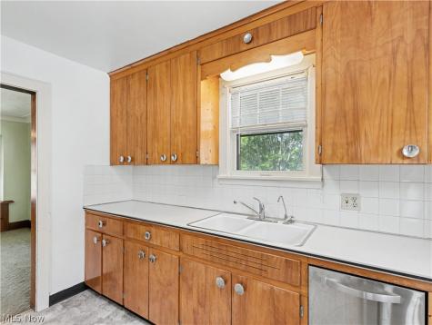 1458 Breiding Road Akron OH 44310