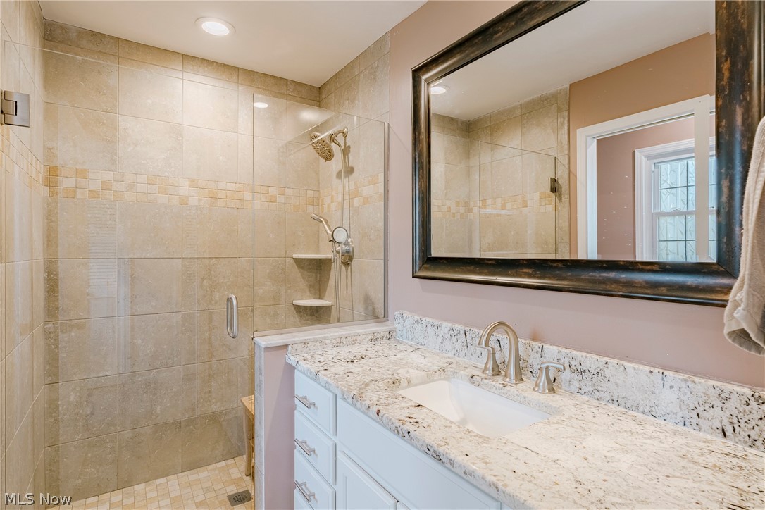 136 Blue Hill Lane Fairlawn OH 44333