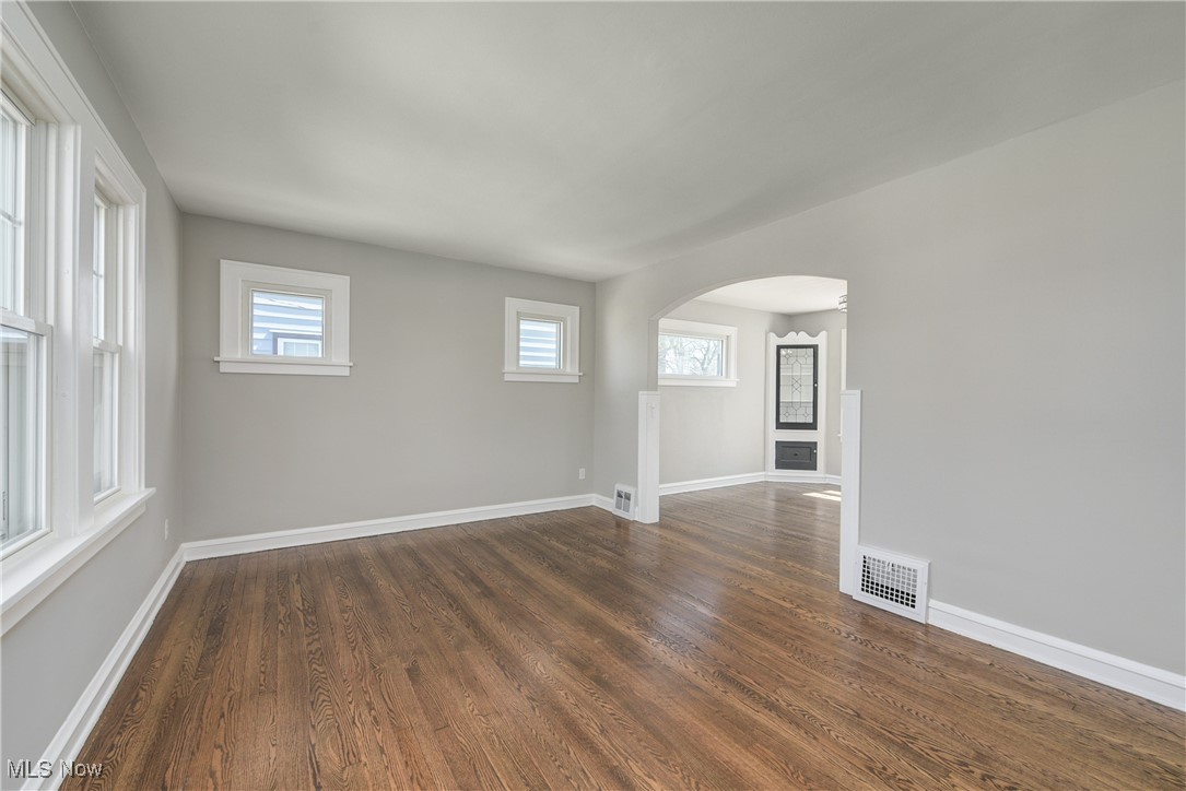 18241 Ponciana Avenue Cleveland OH 44135