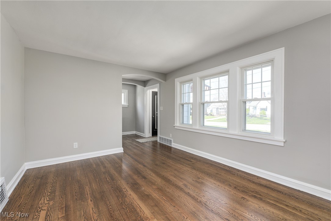 18241 Ponciana Avenue Cleveland OH 44135