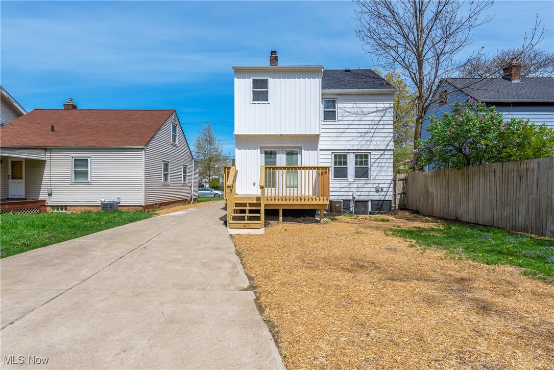 18241 Ponciana Avenue Cleveland OH 44135