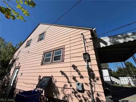 4678 E 147th Street Cleveland OH 44128