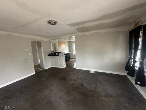 4678 E 147th Street Cleveland OH 44128