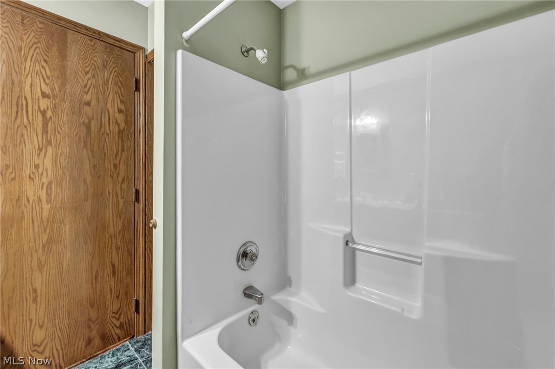 1431 Minosa Lane West Salem OH 44287