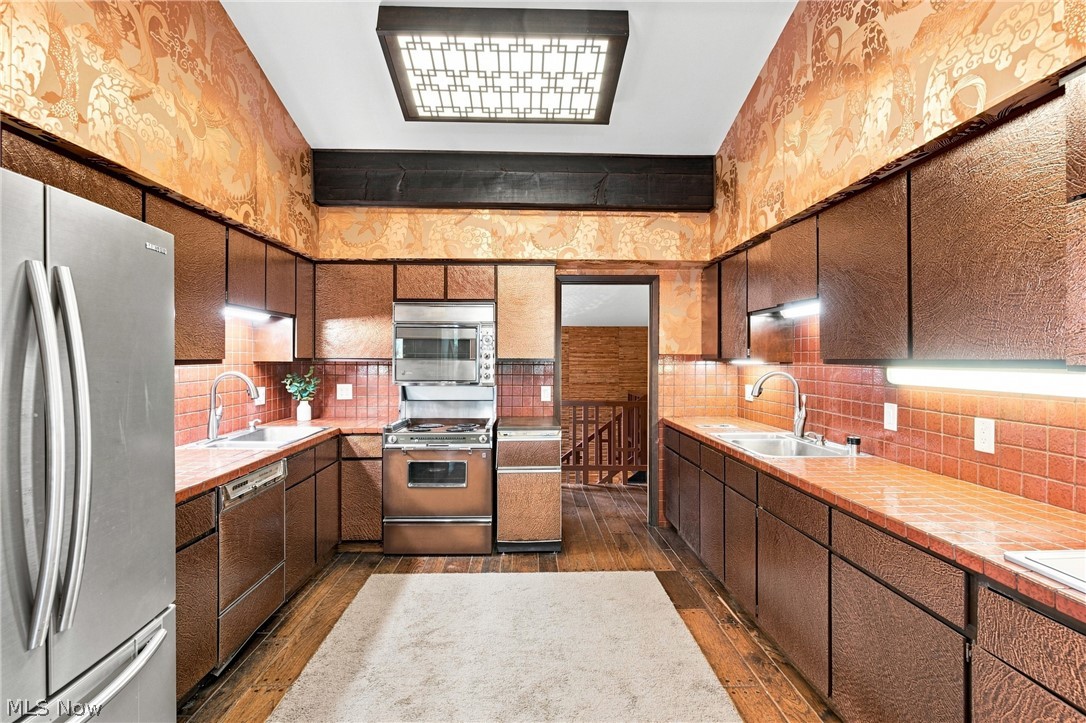 19718 Deer Run Lane Strongsville OH 44149