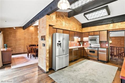 19718 Deer Run Lane Strongsville OH 44149