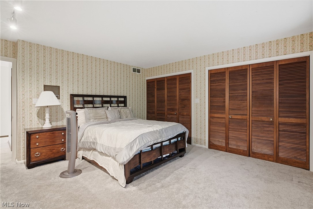 19718 Deer Run Lane Strongsville OH 44149