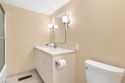 19718 Deer Run Lane Strongsville OH 44149