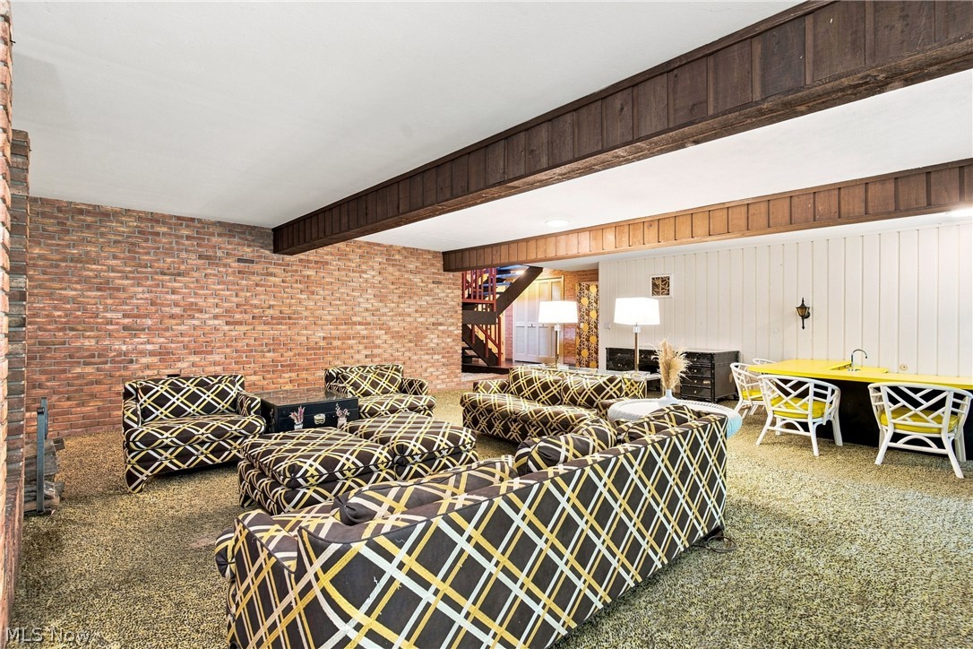 19718 Deer Run Lane Strongsville OH 44149