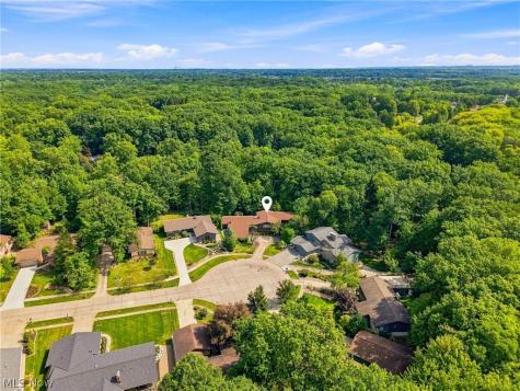 19718 Deer Run Lane Strongsville OH 44149