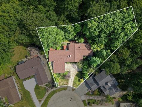 19718 Deer Run Lane Strongsville OH 44149