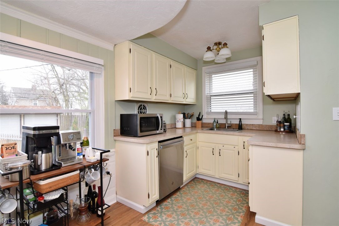 3837 Northwood Road University Heights OH 44118