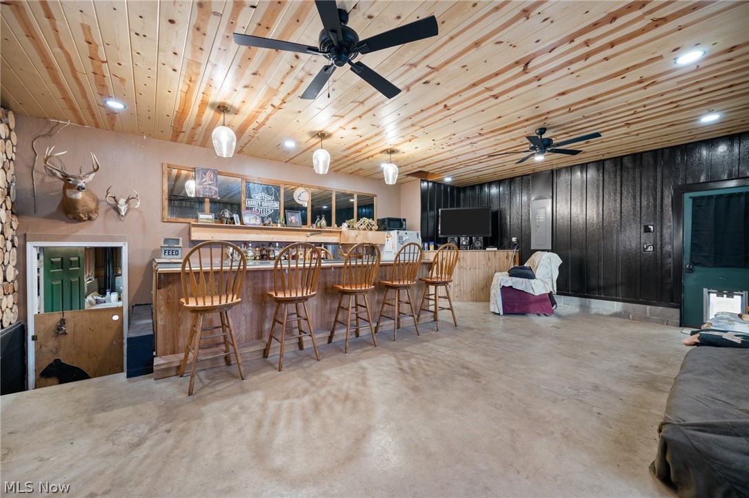 8175 Stover Road SW Sherrodsville OH 44675