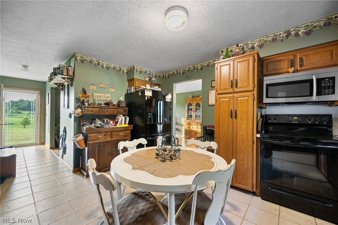 8175 Stover Road SW Sherrodsville OH 44675
