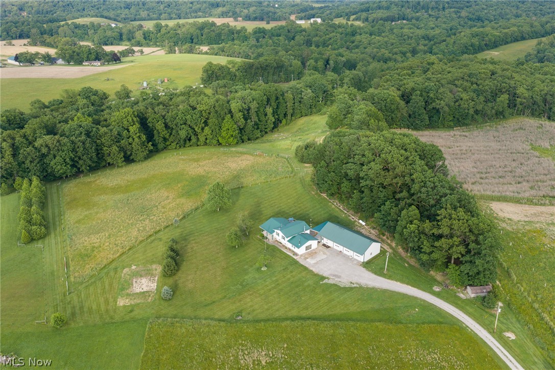 8175 Stover Road SW Sherrodsville OH 44675