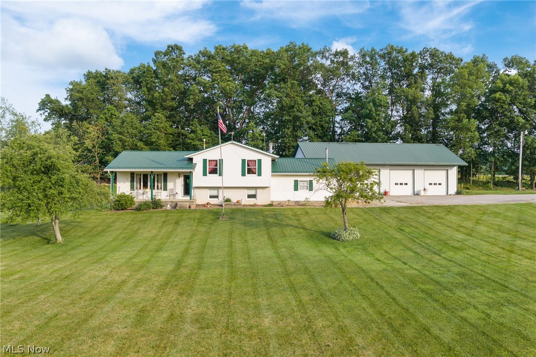 8175 Stover Road SW Sherrodsville OH 44675