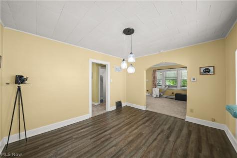 453 Marview Avenue Akron OH 44310