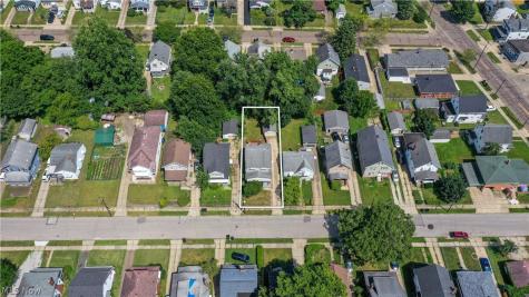 453 Marview Avenue Akron OH 44310