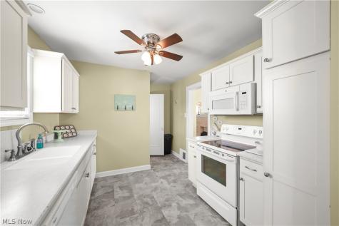 453 Marview Avenue Akron OH 44310