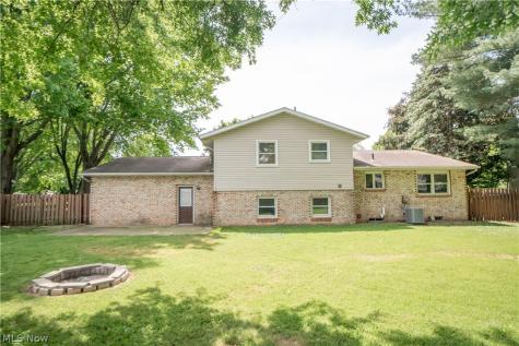 7819 Aramis Street NW Massillon OH 44646