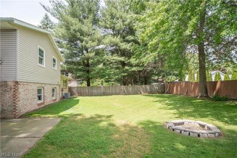 7819 Aramis Street NW Massillon OH 44646