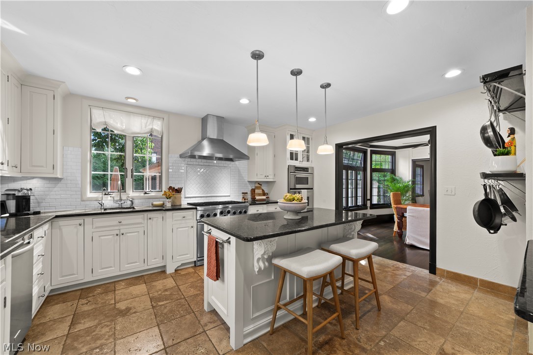 12655 Cedar Road Cleveland Heights OH 44106