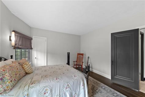 12655 Cedar Road Cleveland Heights OH 44106