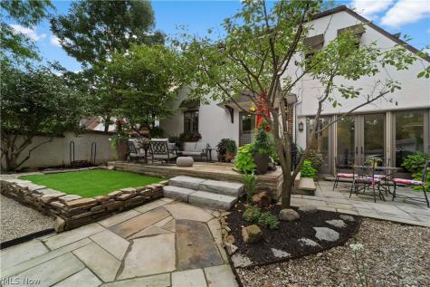 12655 Cedar Road Cleveland Heights OH 44106