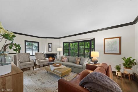 12655 Cedar Road Cleveland Heights OH 44106