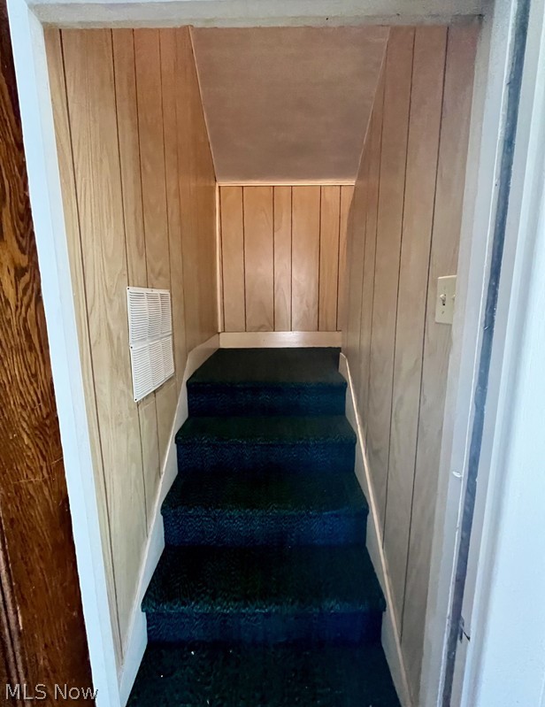 123 E Prospect Street Girard OH 44420