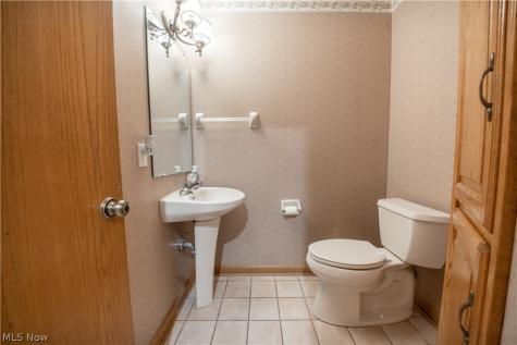 2885 Valley Road Cuyahoga Falls OH 44223
