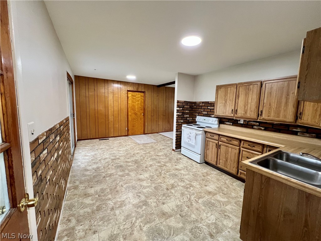 4135 Sabin Drive Rootstown OH 44272