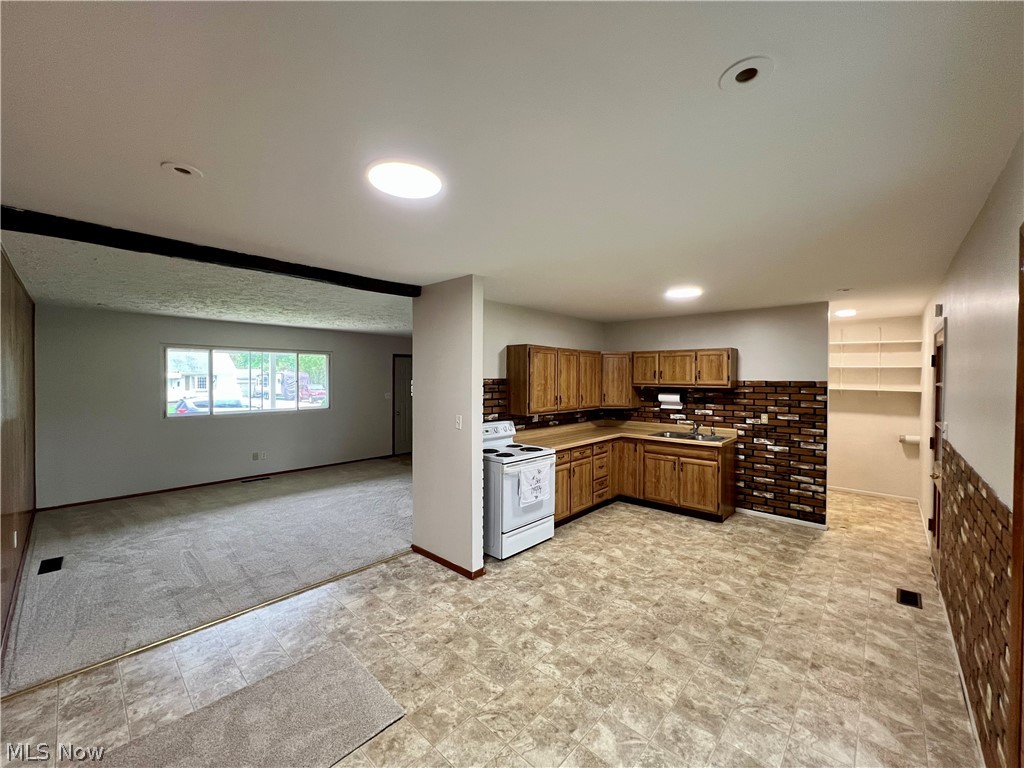 4135 Sabin Drive Rootstown OH 44272