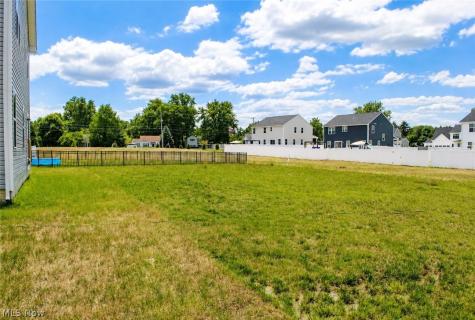 8082 Cora Court North Ridgeville OH 44039