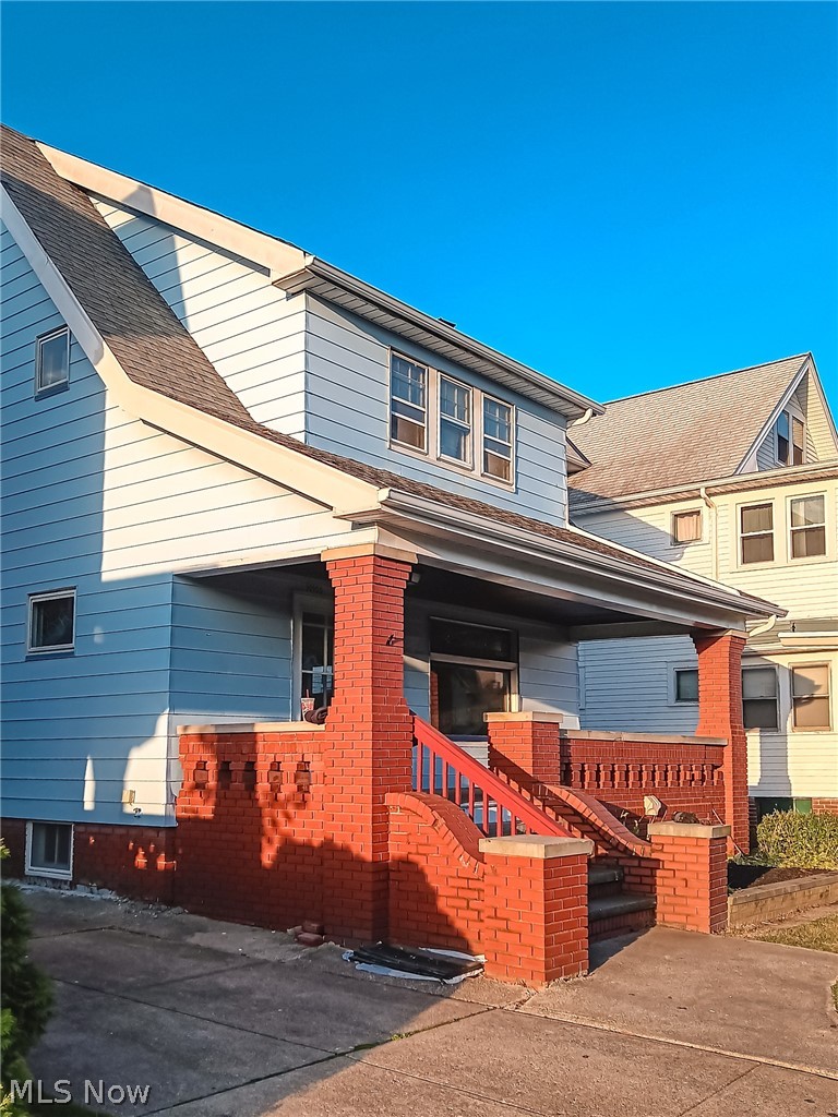 10105 Greenview Garfield Heights OH 44125