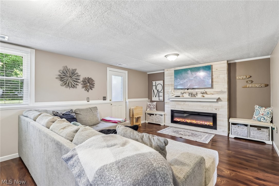 1797 Sandgate Road Madison OH 44057